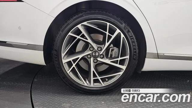 Genesis G90 2022 thumb 4