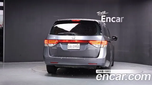 Honda Odyssey 2016 thumb 4