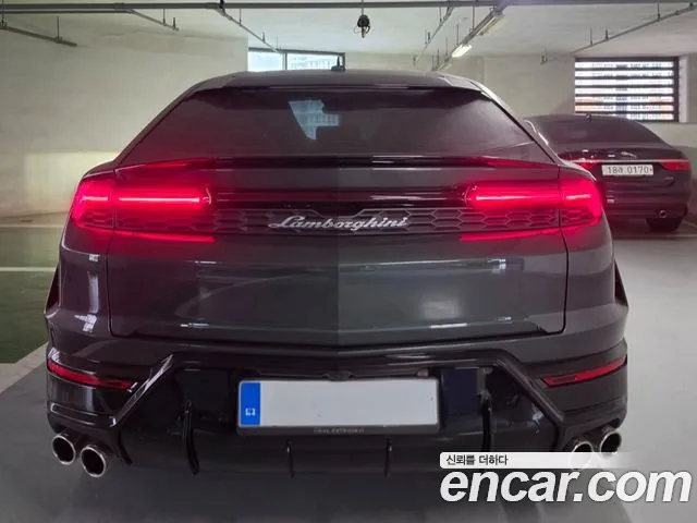 Lamborghini Urus 2026 thumb 4