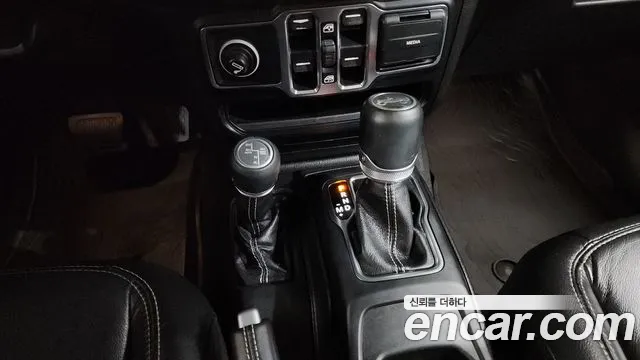 Jeep Wrangler 2019 thumb 9