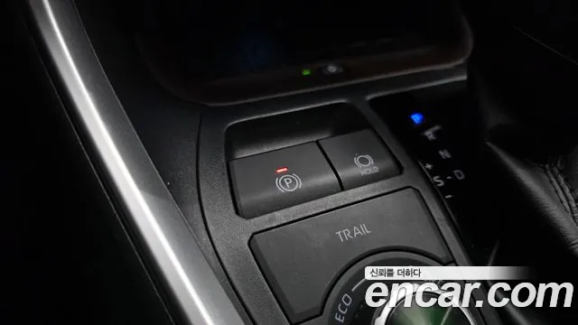 Toyota RAV4 2024 thumb 12
