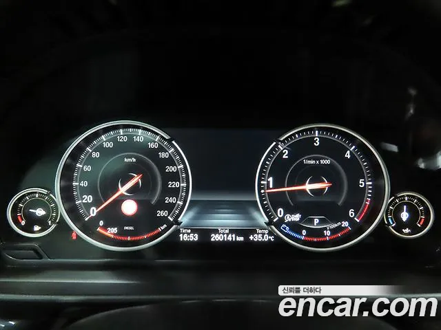 BMW 5 серии 2014 thumb 10