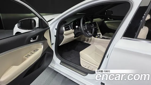 Genesis G70 2025 thumb 10