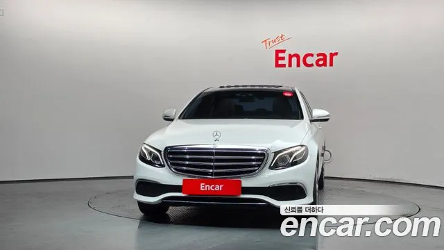 Mercedes-Benz E-Класс 2017 thumb 3