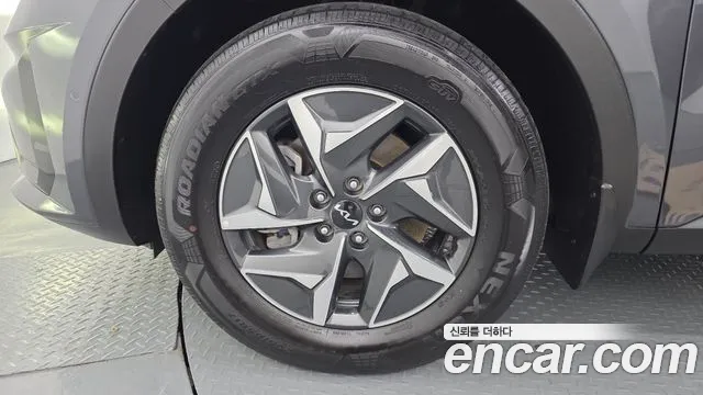 Kia Sorento 2023 thumb 5