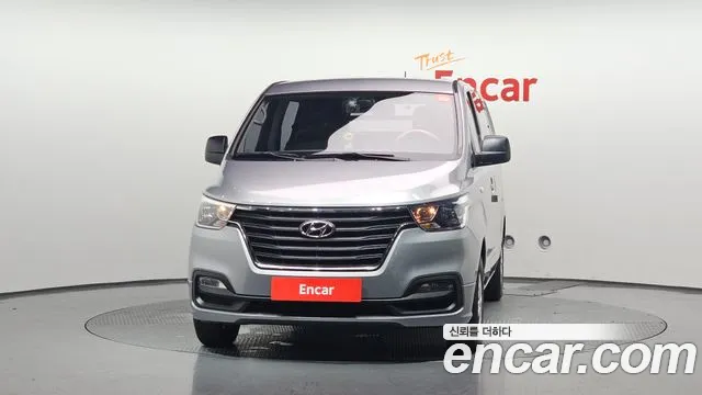 Hyundai Starex 2018 thumb 3