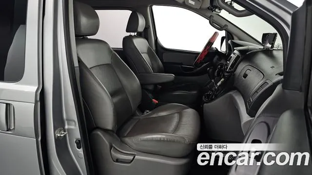 Hyundai Starex 2018 thumb 10