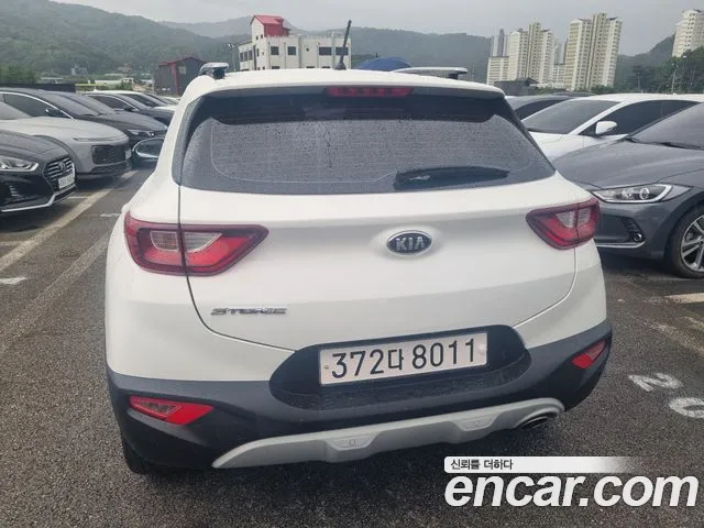 Kia Stonic 2018 thumb 2