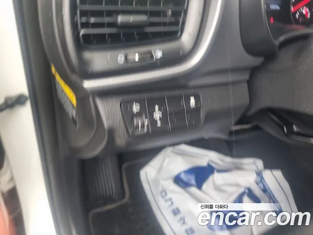 Kia Stonic 2018 thumb 10
