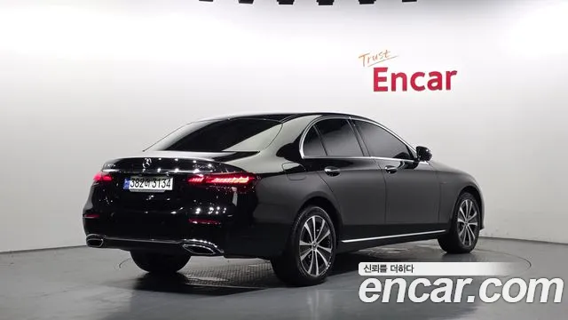 Mercedes-Benz E-Класс 2021 thumb 2