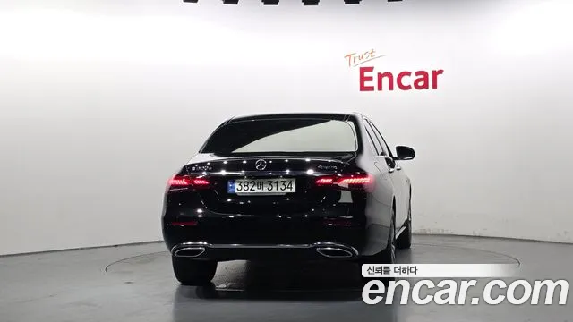 Mercedes-Benz E-Класс 2021 thumb 4