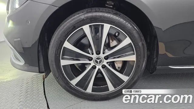 Mercedes-Benz E-Класс 2021 thumb 5