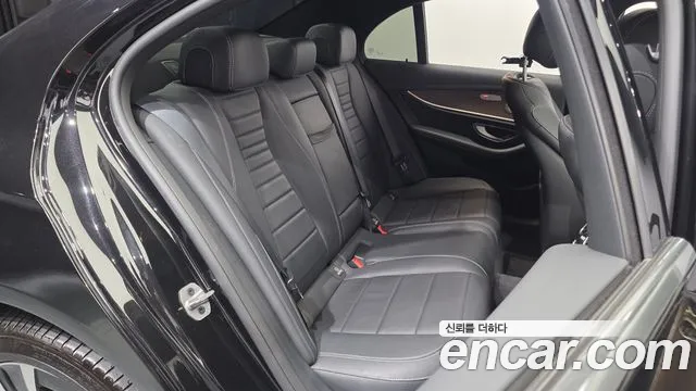 Mercedes-Benz E-Класс 2021 thumb 12