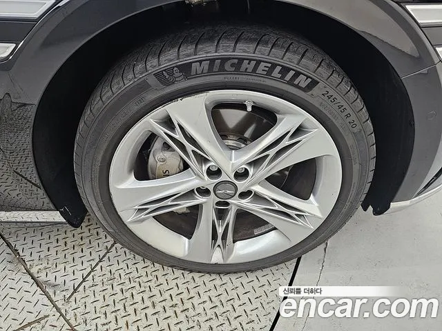 Genesis G90 2022 thumb 5