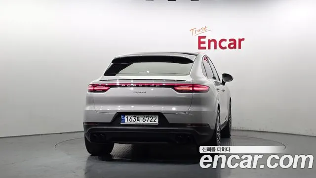 Porsche Cayenne 2023 thumb 4