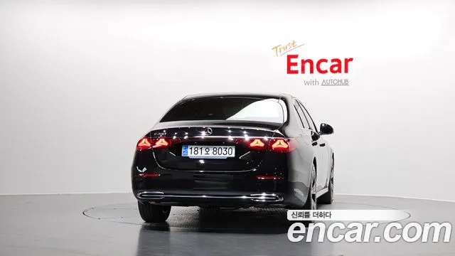 Mercedes-Benz E-Класс 2024 thumb 3