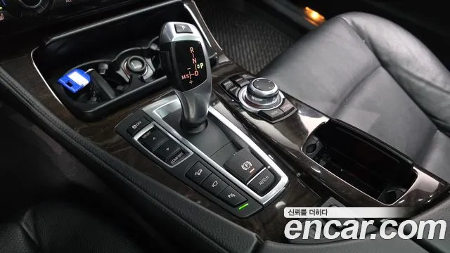 BMW 5 серии 2013 thumb 9