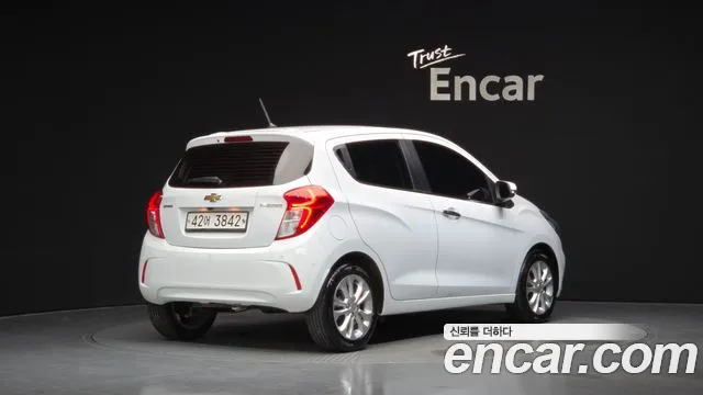 Chevrolet Spark 2019 thumb 2