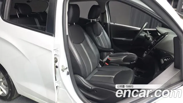 Chevrolet Spark 2019 thumb 12