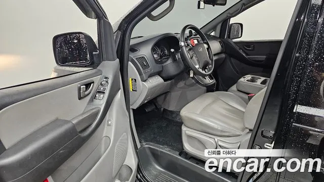 Hyundai Starex 2018 thumb 10