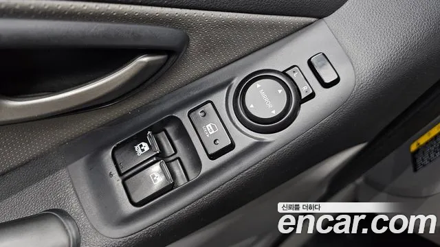 Hyundai Starex 2018 thumb 12