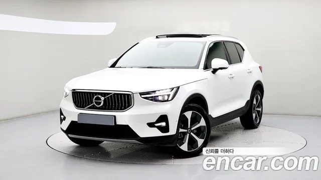 Volvo XC40 2025 thumb 11