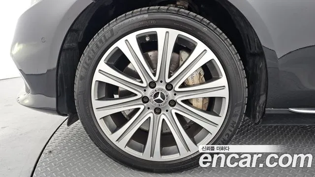 Mercedes-Benz E-Класс 2017 thumb 5