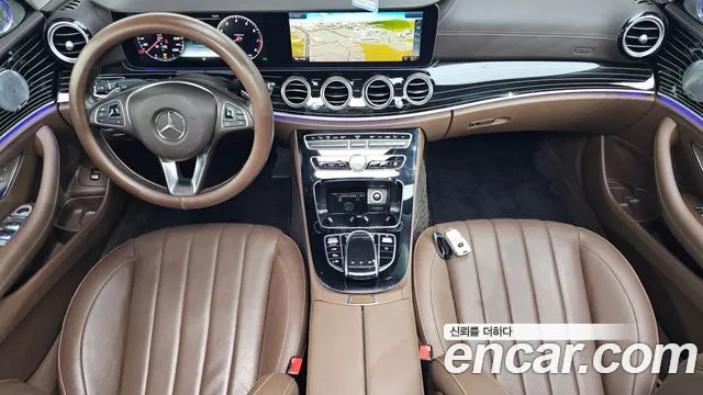 Mercedes-Benz E-Класс 2017 thumb 7