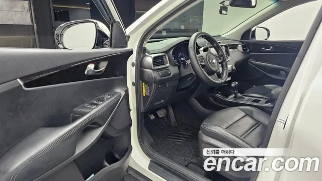 Kia Sorento 2015 thumb 10