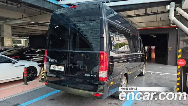 Hyundai Staria 2021 thumb 2