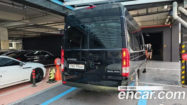Hyundai Staria 2021 thumb 4