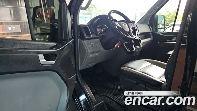 Hyundai Staria 2021 thumb 11