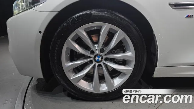 BMW 5 серии 2016 thumb 5