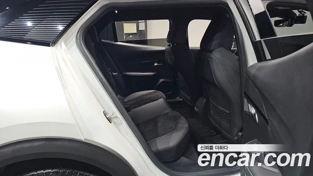 Peugeot 2008 2023 thumb 10