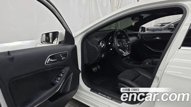 Mercedes-Benz A-Класс 2017 thumb 10
