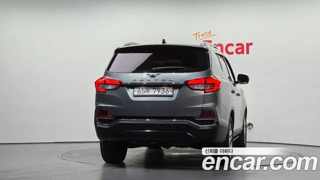 KG_Mobility_Ssangyong Rexton 2018 thumb 4