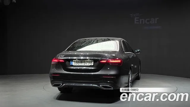 Mercedes-Benz E-Класс 2021 thumb 4