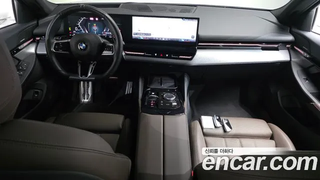 BMW 5-Series 2024 thumb 6