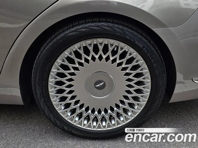Genesis G90 2019 thumb 6