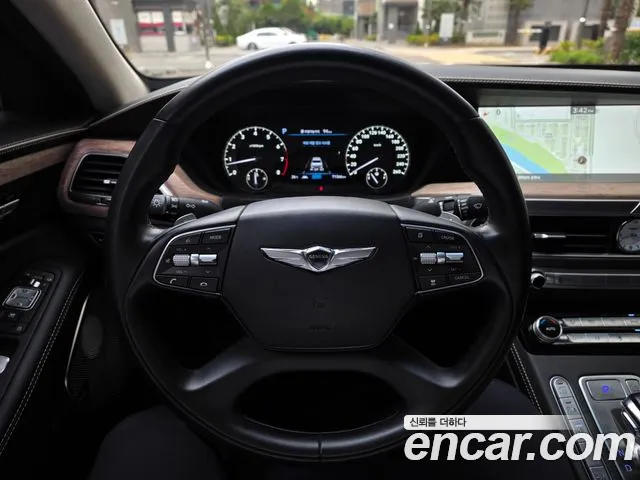 Genesis G90 2019 thumb 9