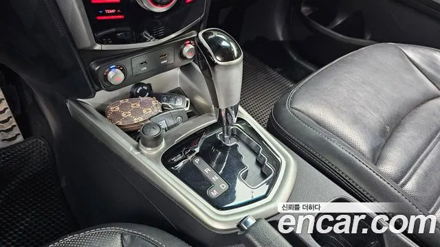 KG_Mobility_Ssangyong TIBOLI 2015 thumb 9