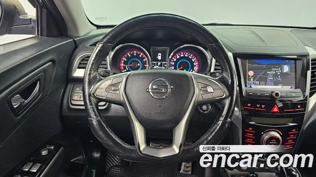 KG_Mobility_Ssangyong TIBOLI 2015 thumb 12