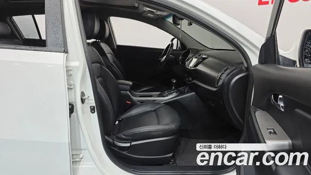 Kia Sportage 2013 thumb 10