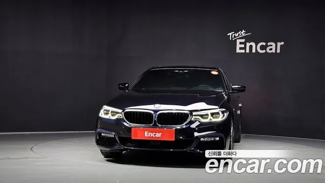 BMW 5 серии 2018 thumb 3