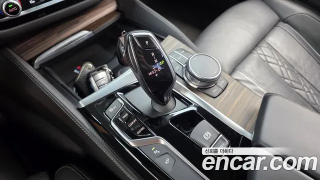 BMW 5 серии 2018 thumb 9