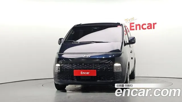 Hyundai Staria 2021 thumb 3