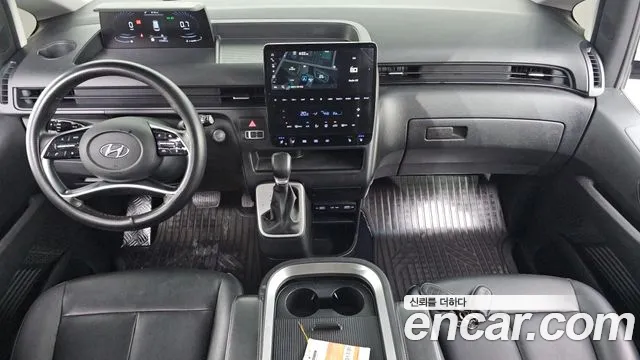 Hyundai Staria 2021 thumb 7