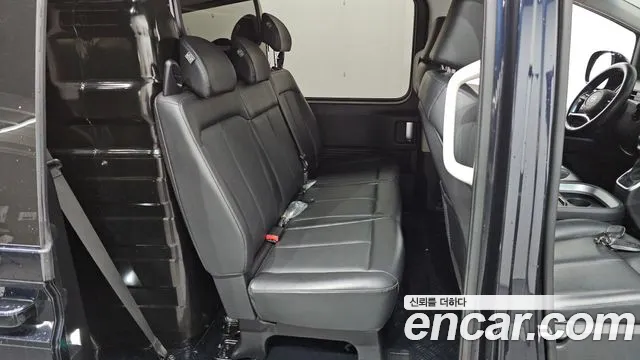 Hyundai Staria 2021 thumb 12