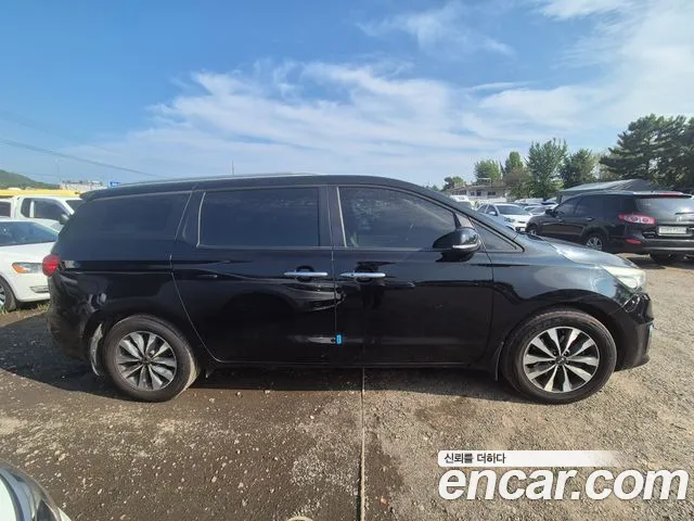 Kia Carnival 2014 thumb 2