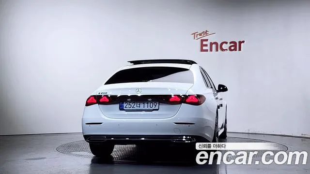 Mercedes-Benz E-Класс 2024 thumb 4